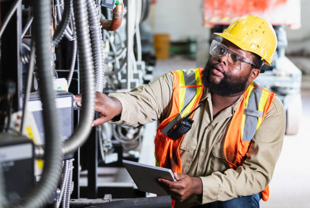 Best Emergency Electrical Repair  in University City, MO